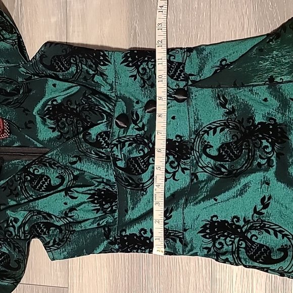 ๐ฆVoodoo Vixen Candy Ann Dress in Emerald Green/Black - Picture 13 of 16